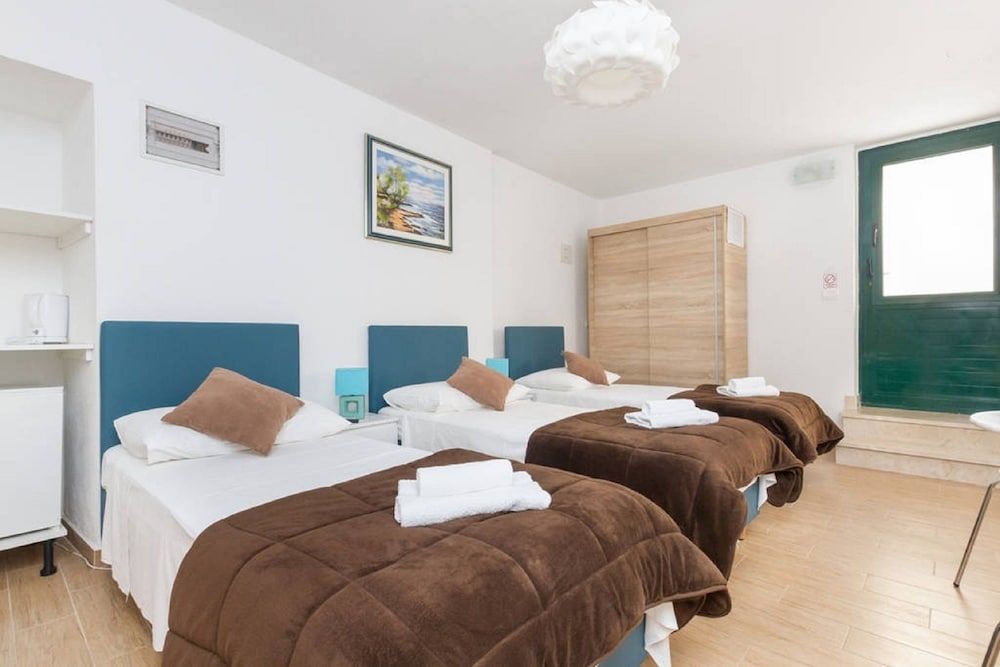 Peruzovic Rooms & Apartments 2