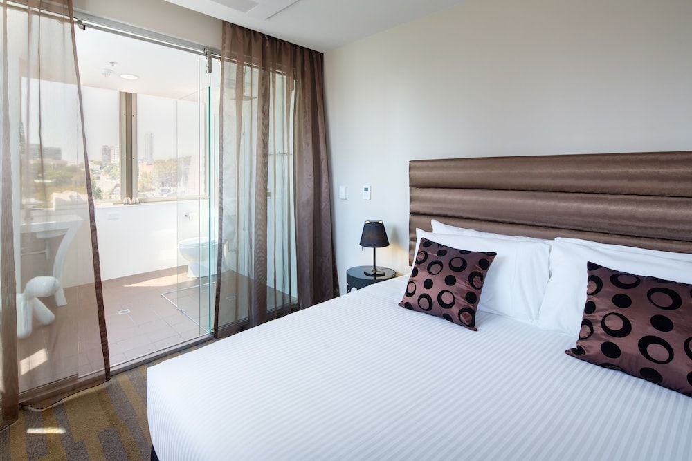 57 Hotel 1