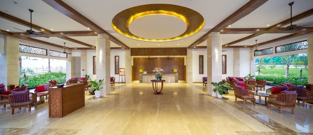 Cam Ranh Riviera Beach Resort & Spa 2