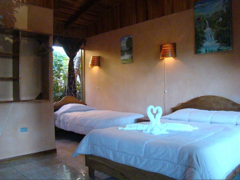 Monteverde Rustic Lodge 3