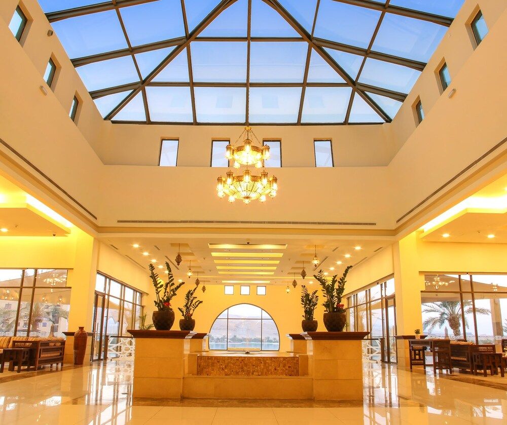 Lagoon Hotel & Resort 3