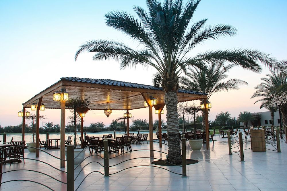 Lagoon Hotel & Resort