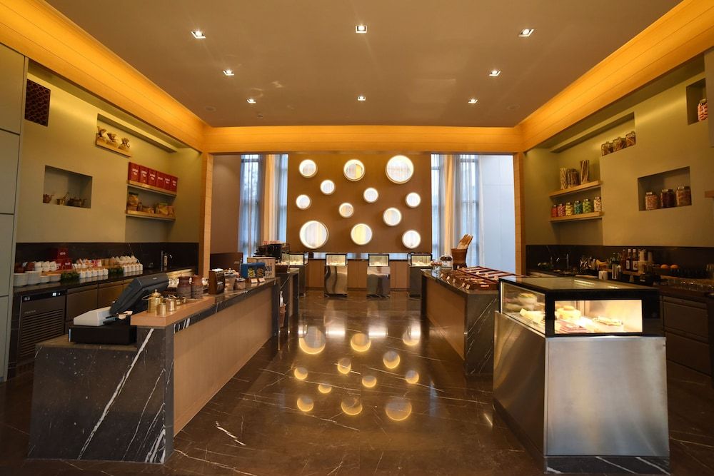 Hyatt Regency Ahmedabad 3