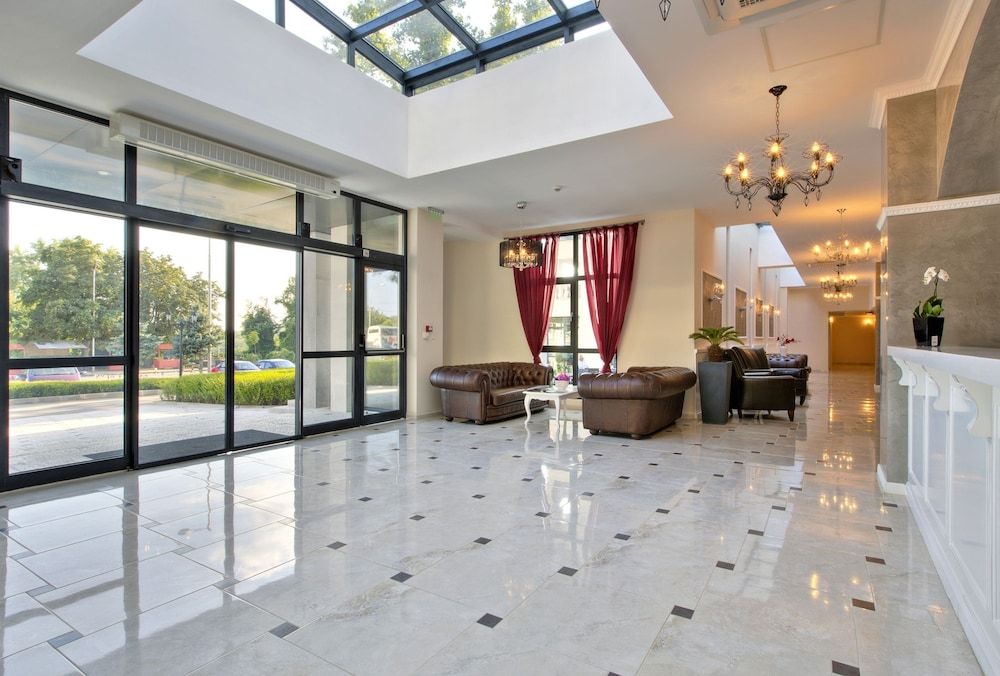 White Rock Castle Suite Hotel & SPA 2