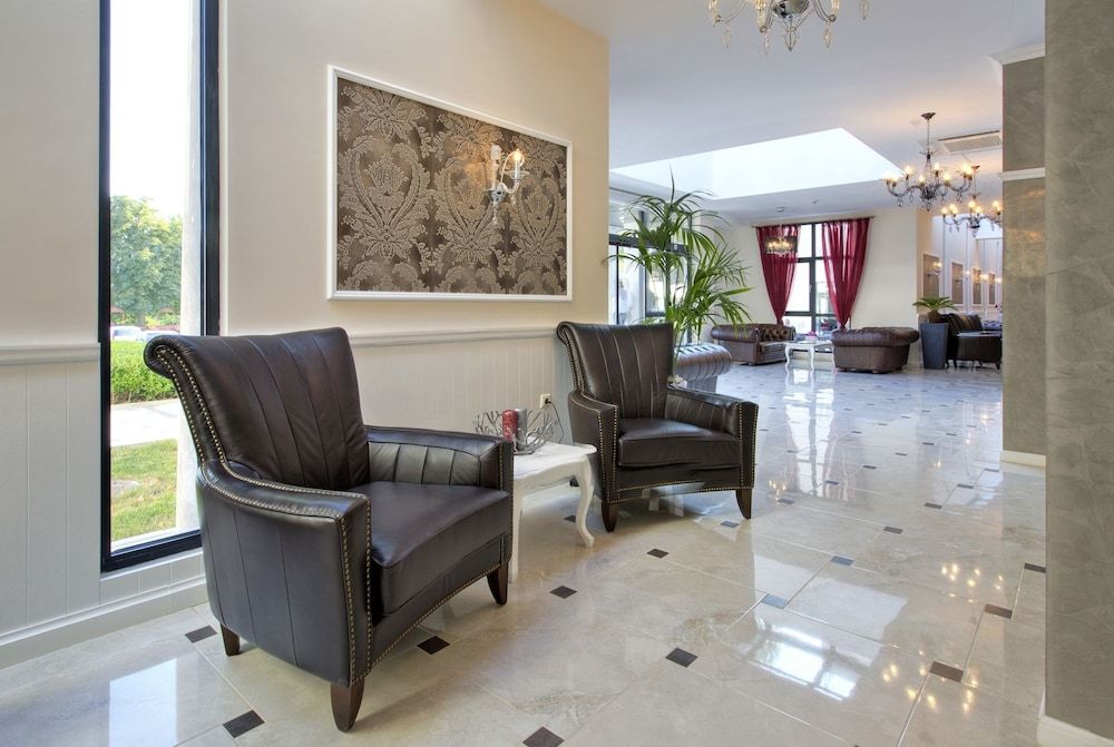 White Rock Castle Suite Hotel & SPA 3