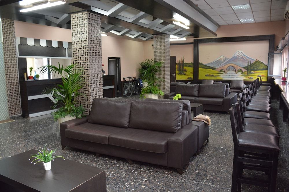 New Metropole Hotel 3