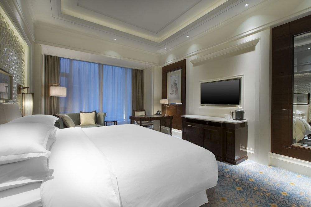 Sheraton Grand Wuhan Hankou Hotel 3
