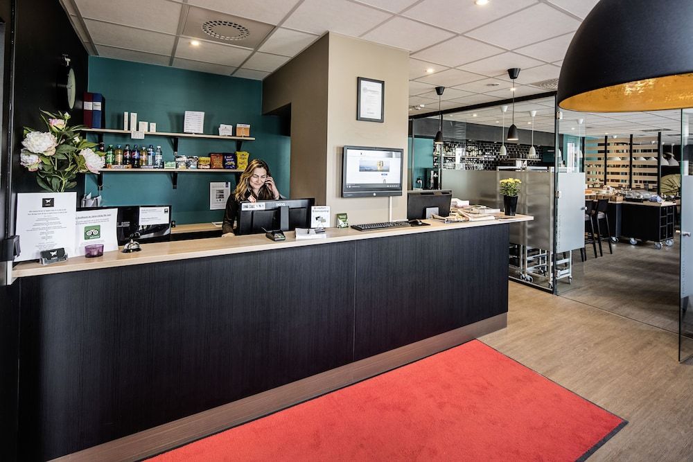 First Hotel Solna 3 étoiles à Solna