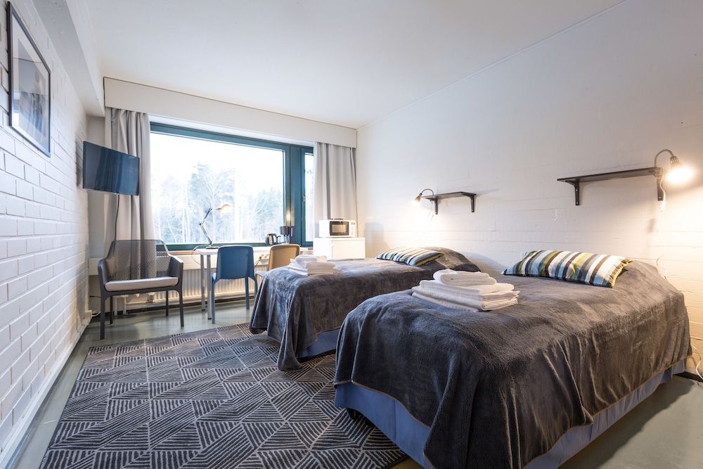 Forenom Hostel Espoo Otaniemi 2 estrelas em Espoo