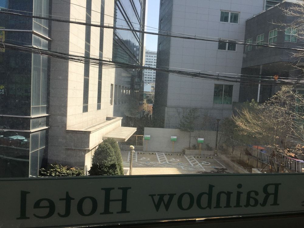 Rainbow Hotel Myeongdong 3