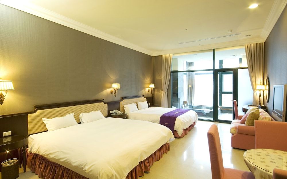 Living Water Hotel 3