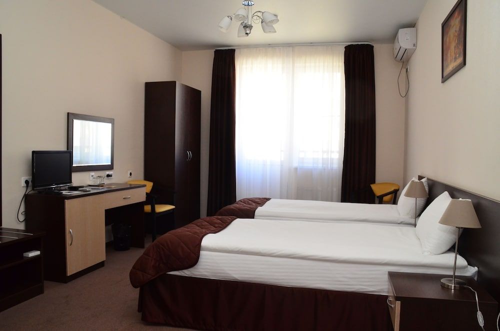 Barkhatnye Sezony Ekaterininsky Kvartal 2