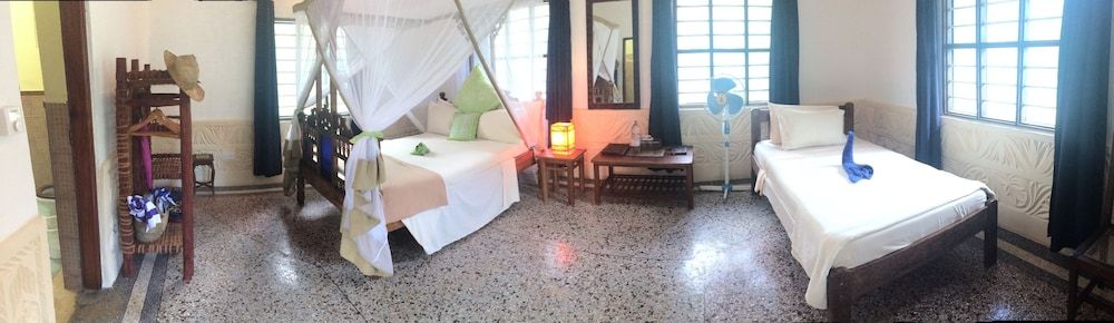 Pongwe Beach Hotel 3