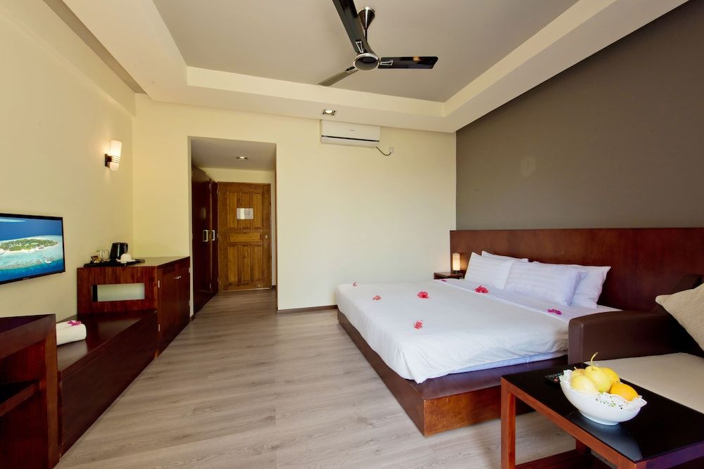 Eriyadu Island Resort 3