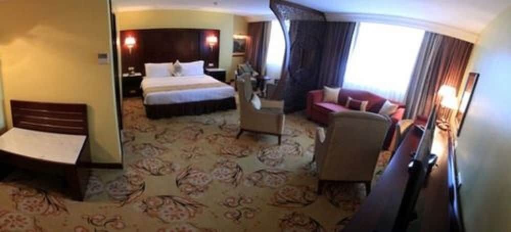 Oasis Hotel 5 estrellas en Argel