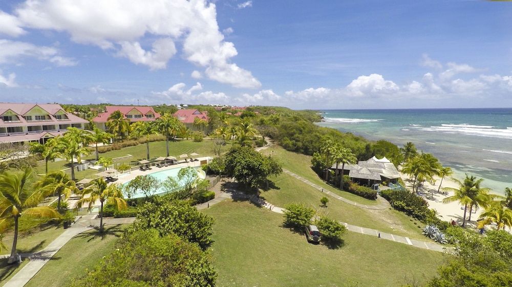 Pierre & Vacances Residence Premium Les Tamarins