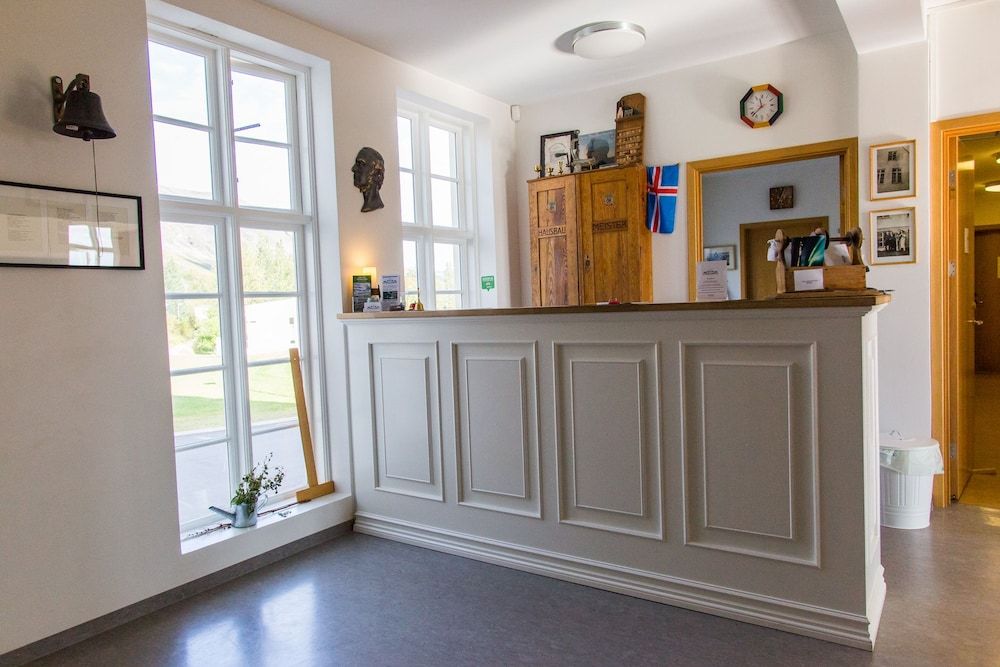 Heradsskolinn Historic Guesthouse 3