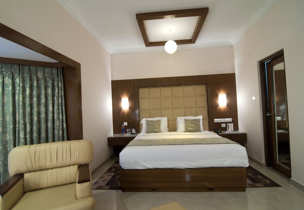 Velan Hotel Greenfields 3
