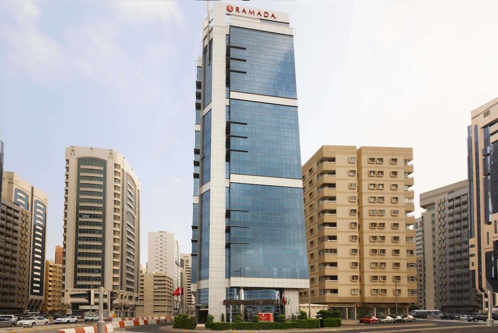 Ramada Hotel Abu Dhabi Corniche 1
