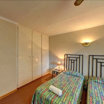 Merry Pebbles Resort & Caravan Park 3