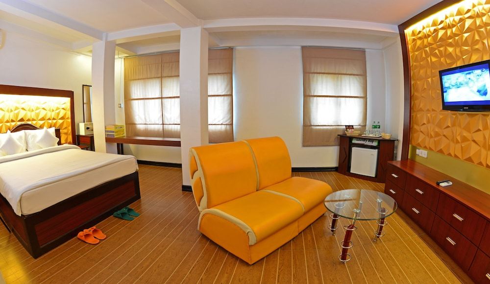 Clover Hotel 1 Clover Hotel 1