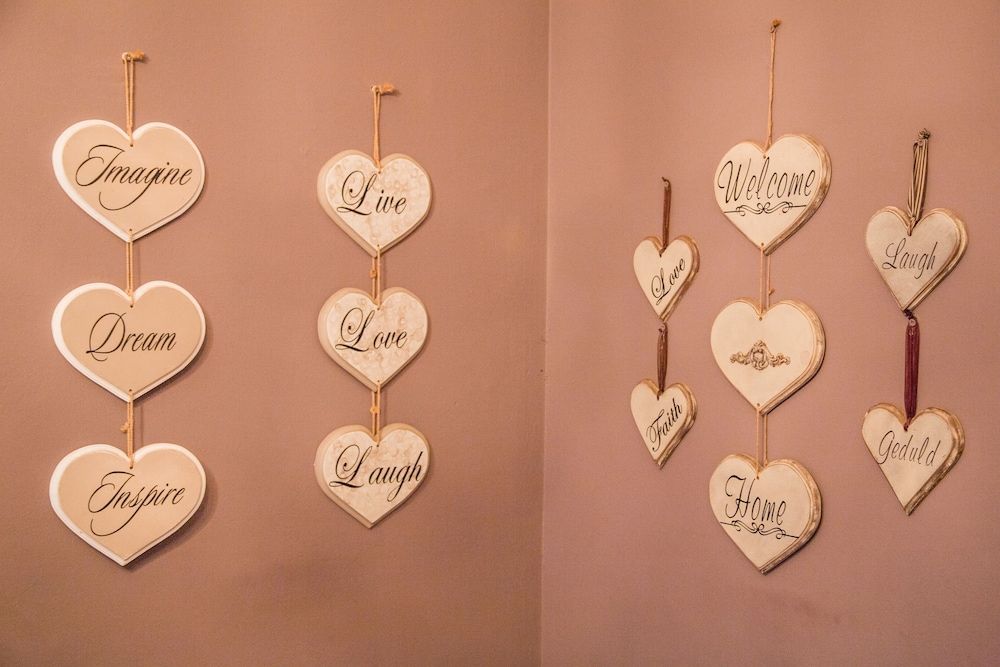 Nauntons Guest House 3