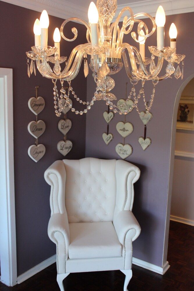 Nauntons Guest House 2