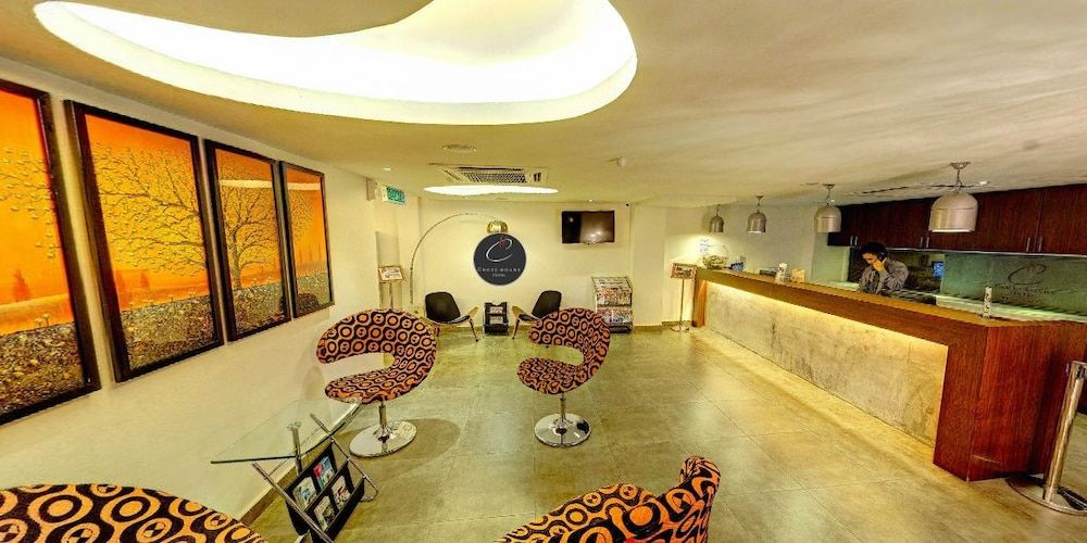 Crossroads Hotel 2