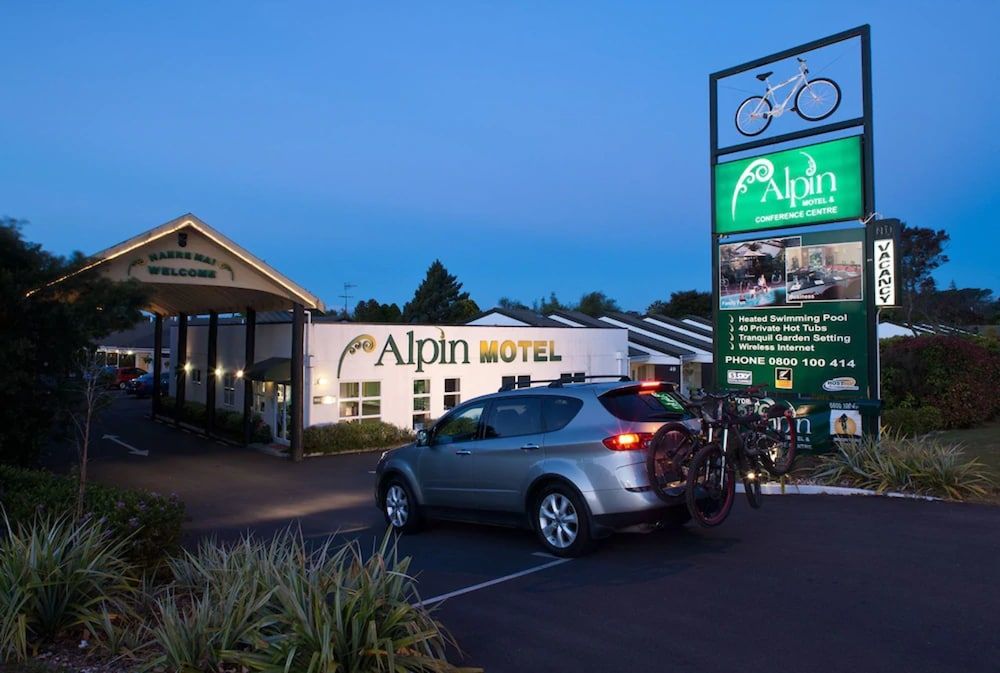 Alpin Motel & Conference Centre 2