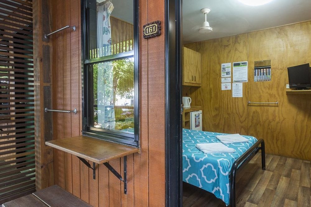 Magnums Airlie Beach - Hostel 3