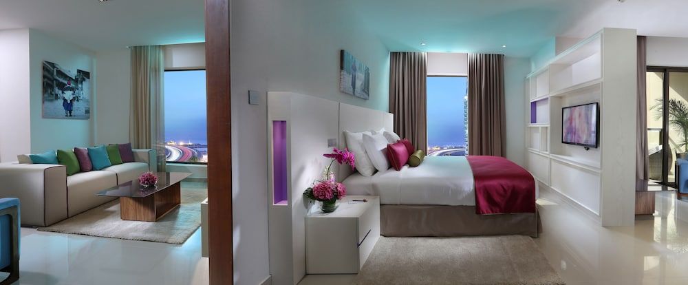 Ramada Hotel & Suites by Wyndham JBR 3 Ramada Hotel & Suites by Wyndham JBR 3