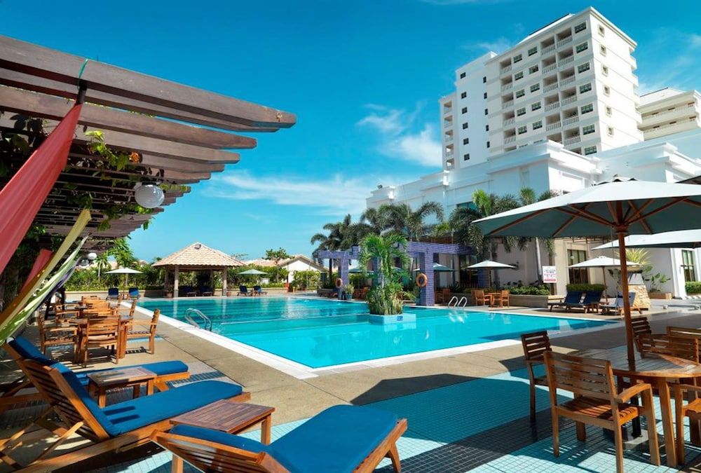 Lexis Port Dickson 1