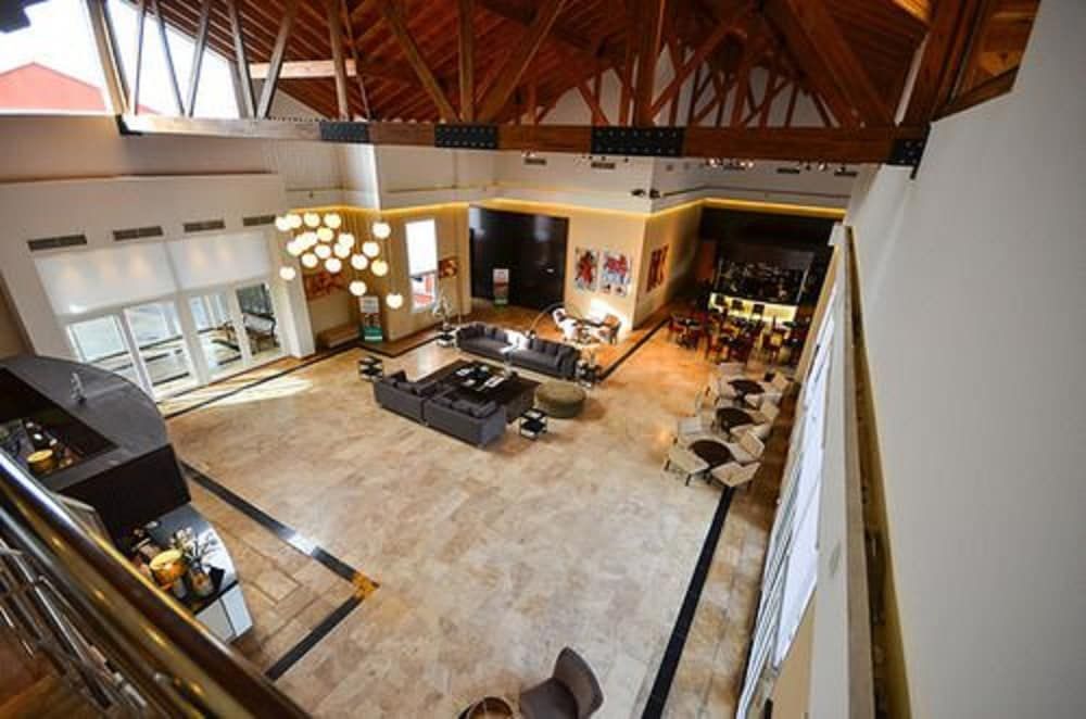 Howard Johnson Hotel & Convention Center Ezeiza 2