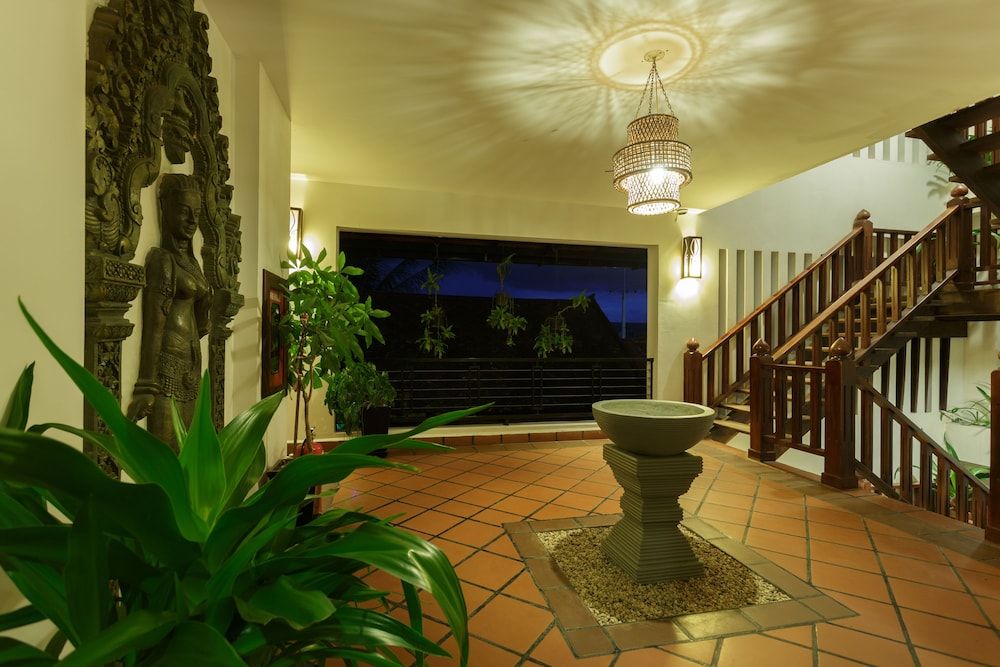 Diamond D'Angkor Boutique 2