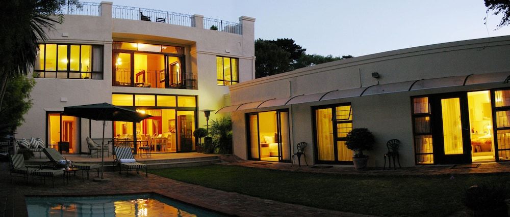 Riversong Guest House 1