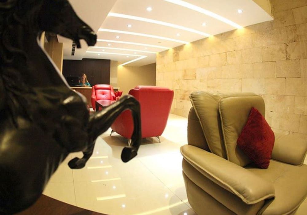 Jounieh Suites Hotel 3