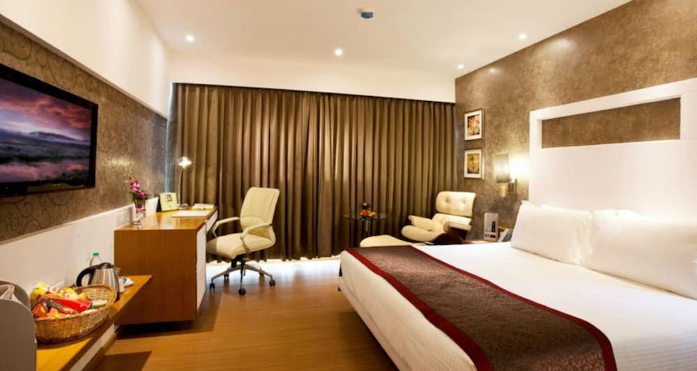 Country Inn & Suites by Radisson, Navi Mumbai 3