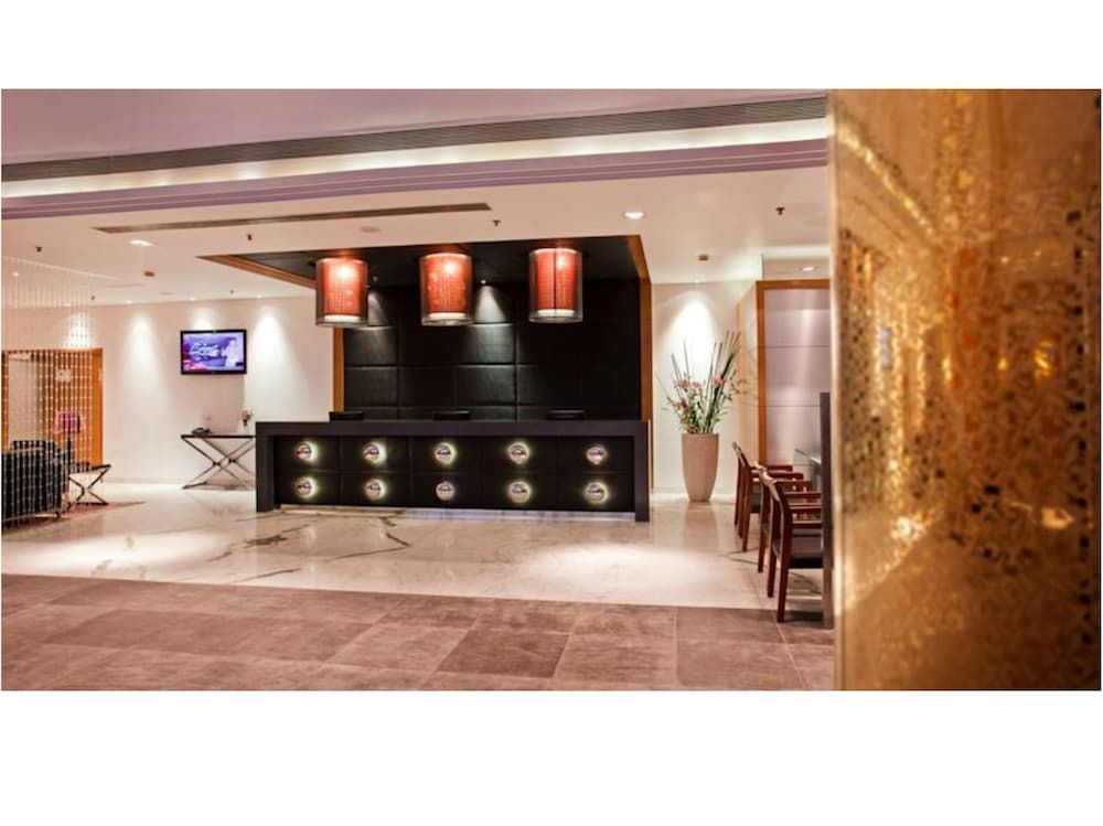 Country Inn & Suites by Radisson, Navi Mumbai 2