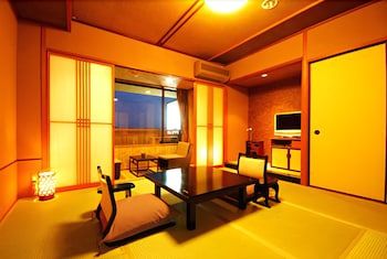 Kyoto Arashiyama Onsen Ryokan Hanaikada 2