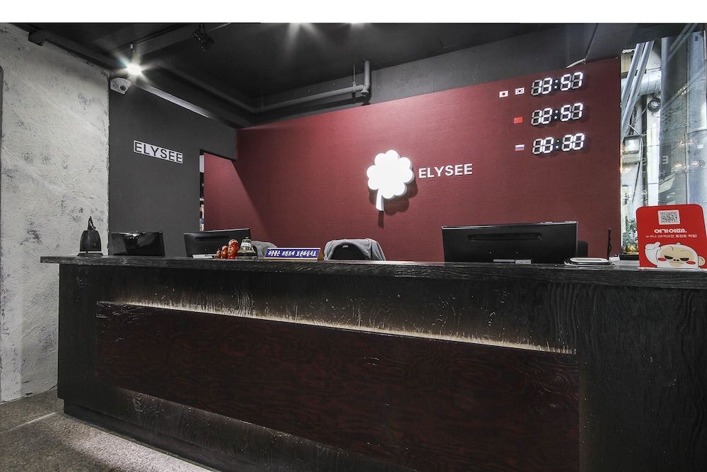 Elysee Hotel 2