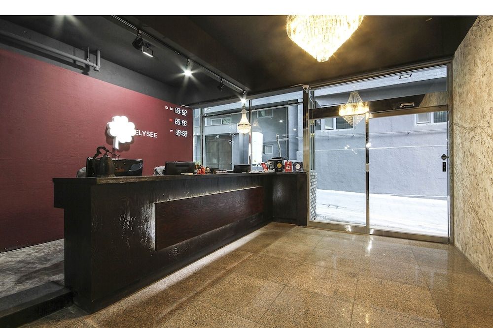 Elysee Hotel 3