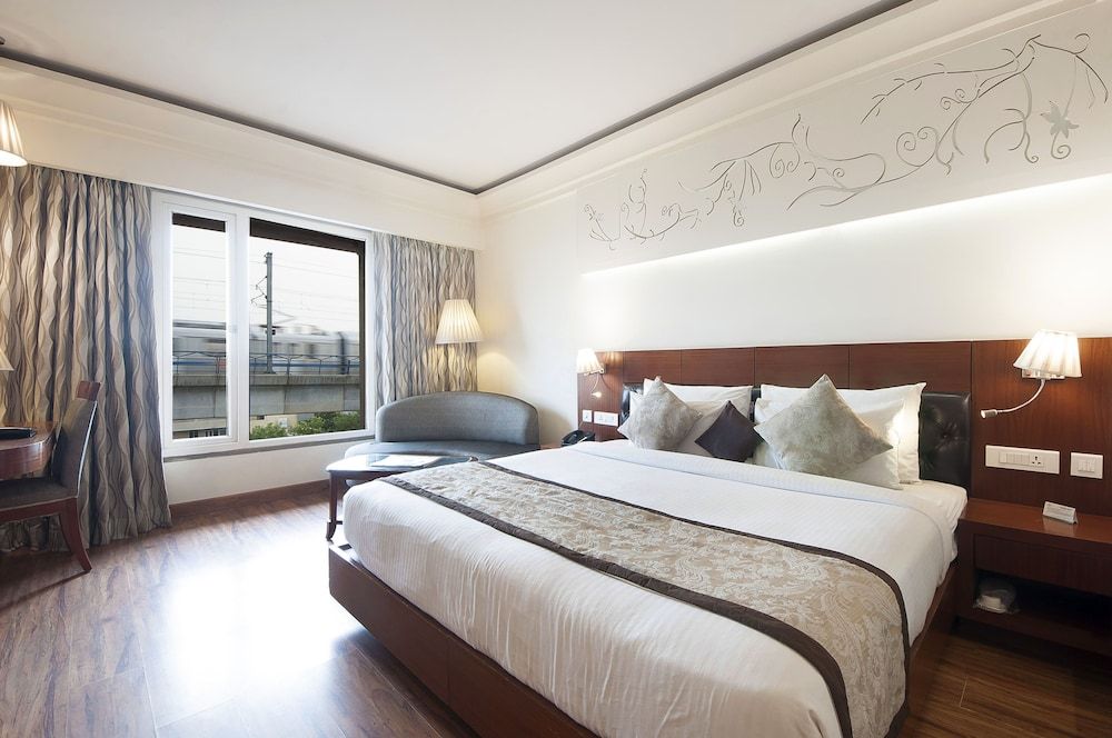 Hotel Regent Grand 1
