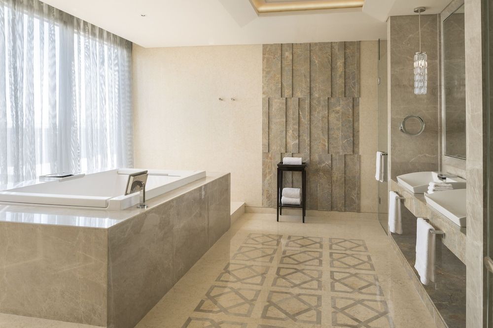 Sheraton Changchun Jingyuetan Hotel 3