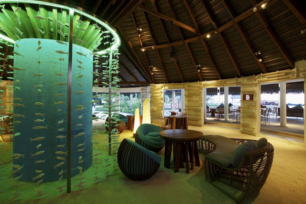 Centara Ras Fushi Resort & Spa Maldives 3