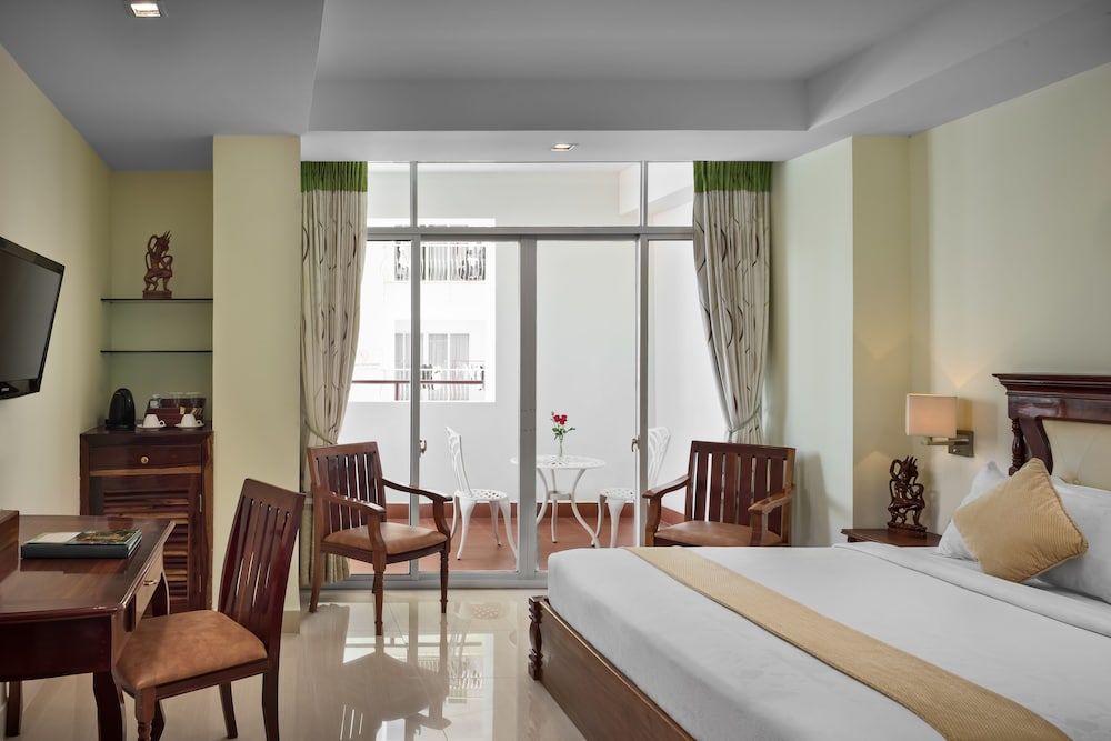 Green Palace Hotel 1