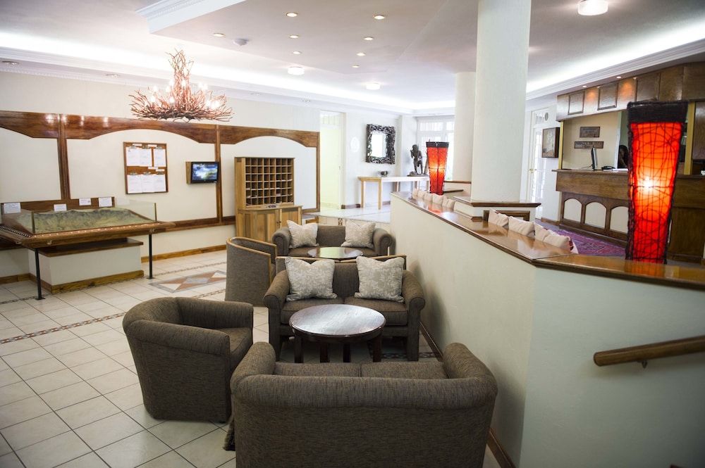 Cathedral Peak Hotel 2