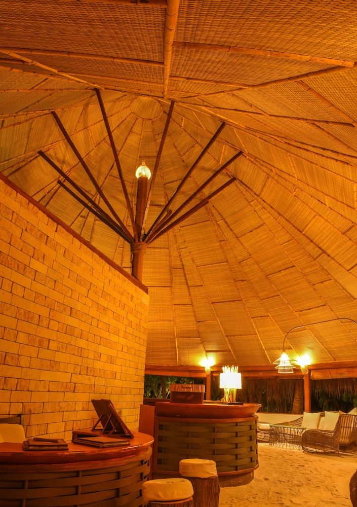 Makunudu Island Resort 2