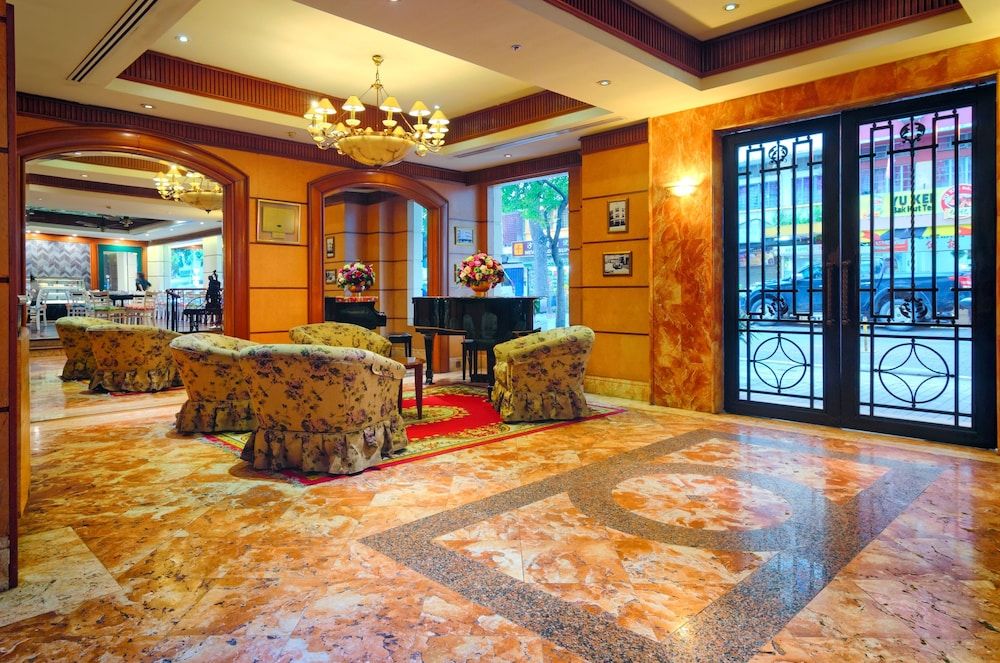 The Jesselton Hotel 2