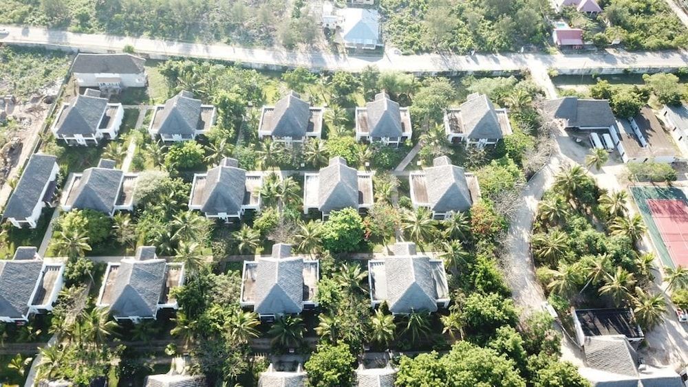 Uroa Bay Beach Resort 4 estrelas em Uroa