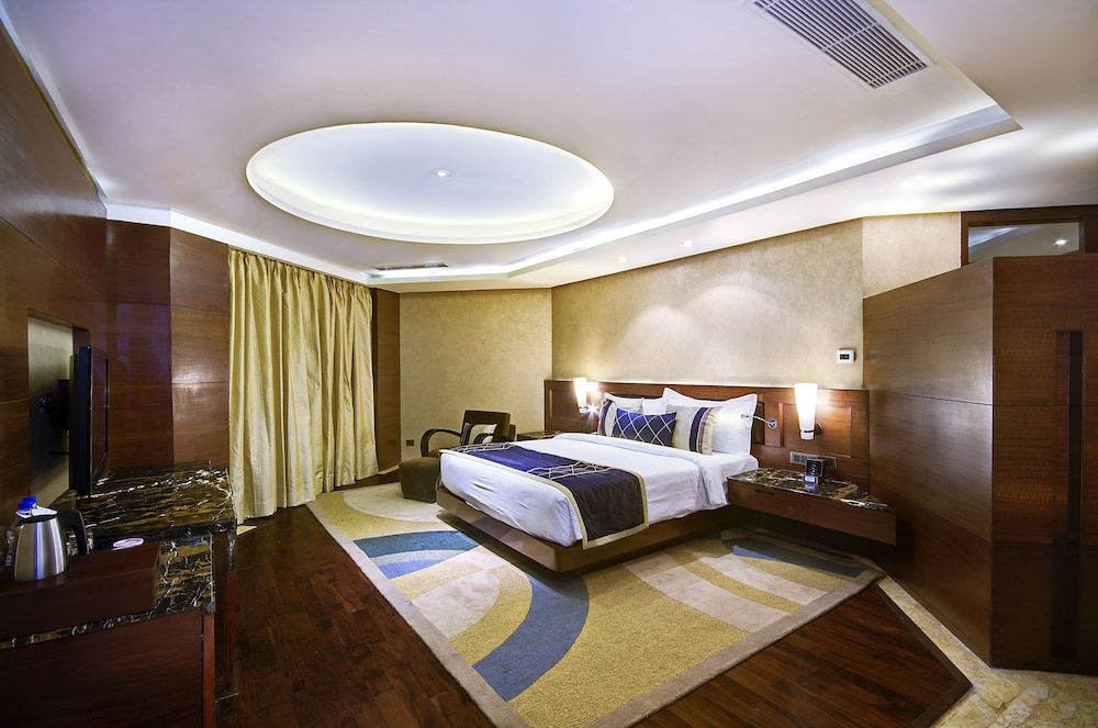 Radisson Blu Kaushambi Delhi NCR 2